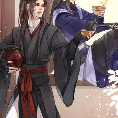 工人师傅抓光缆作业被弹飞